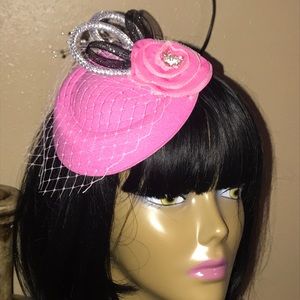 Pill Box Hat  french veil fascinator hair clip